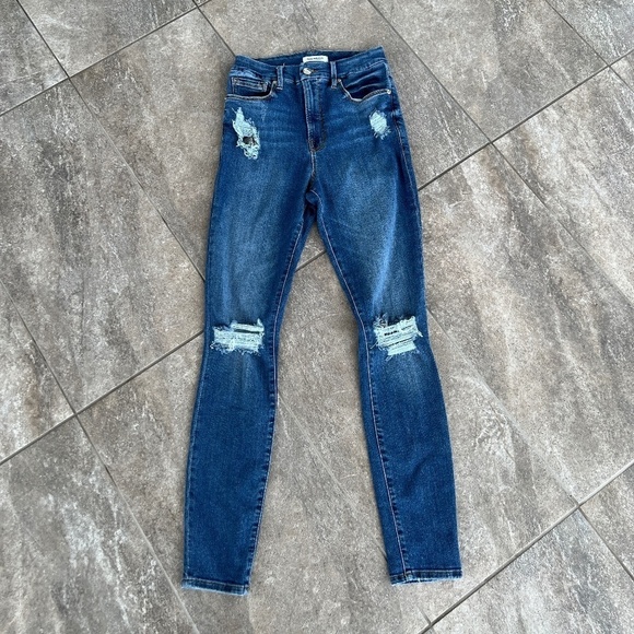 GOOD AMERICAN Good Waist High Rise Jeans Size 4/27 - Picture 2 of 11
